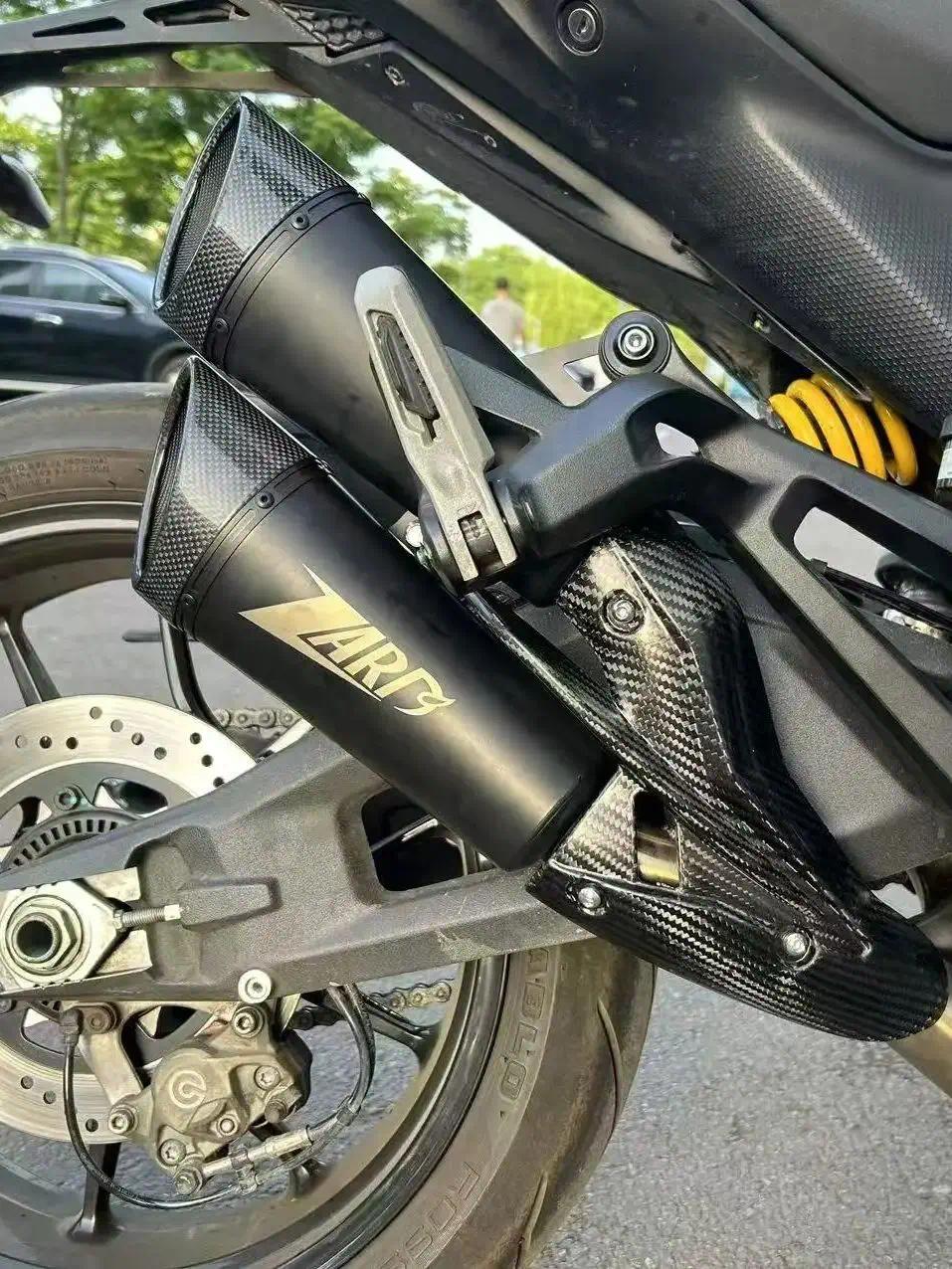 burns from motorcycle exhaust pipe