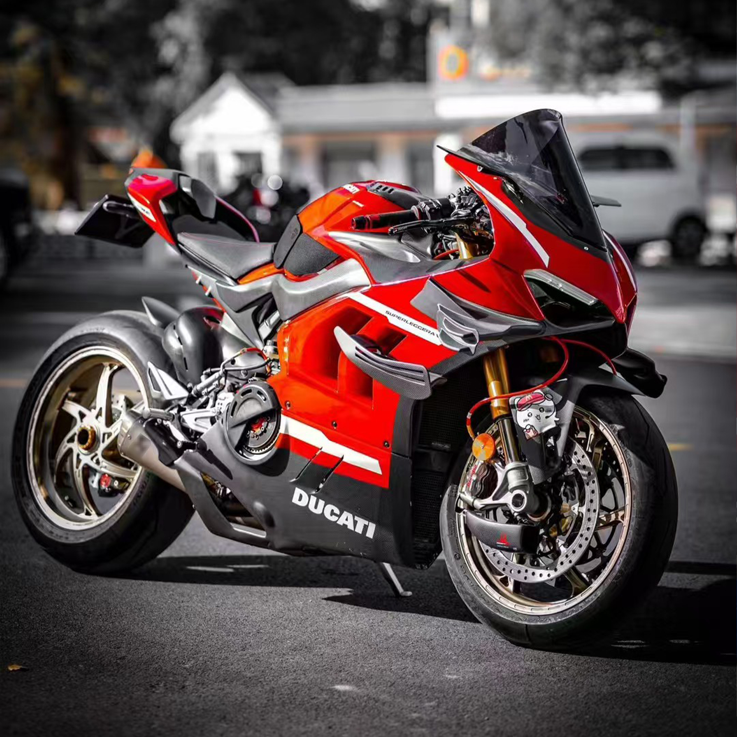 exhaust pipe vs muffler