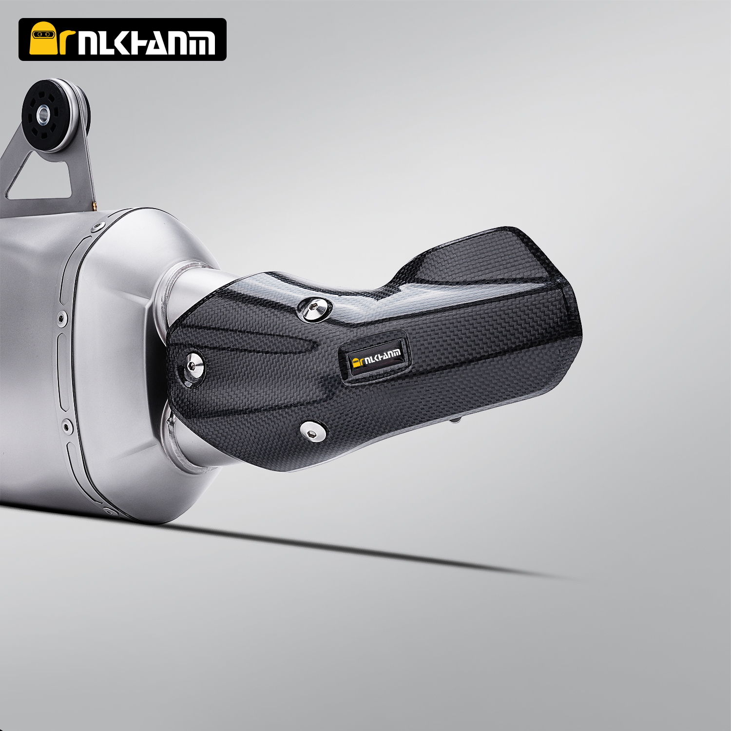 Motorcycle Exhaust System Modified with Carbon Fiber AK Dual Outlet Escape Muffler with Carbon Fiber Board for R1250GS